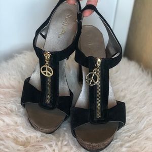 MIA ‘HIPPIE’ ZIP-UP HEELS - BLACK SUEDE, SIZE 9